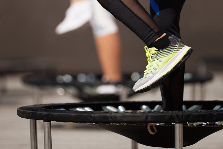 5 exercices de renforcement musculaire à faire au trampoline park